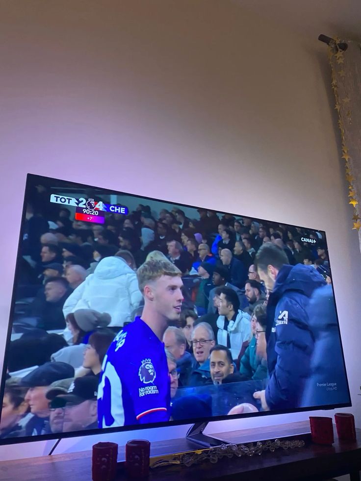 Verified subscriber Michael K. from Manchester, England, UK reviewing xtreme hd iptv